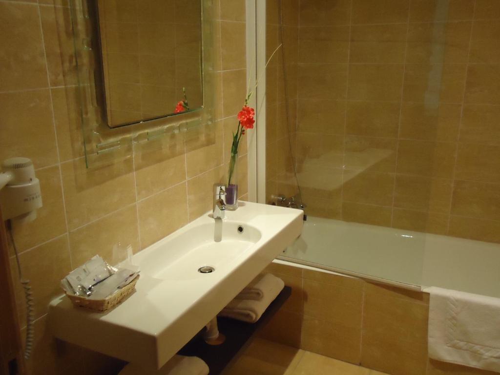 Hotel Santa Ana Arrasate/Mondragon Kamer foto