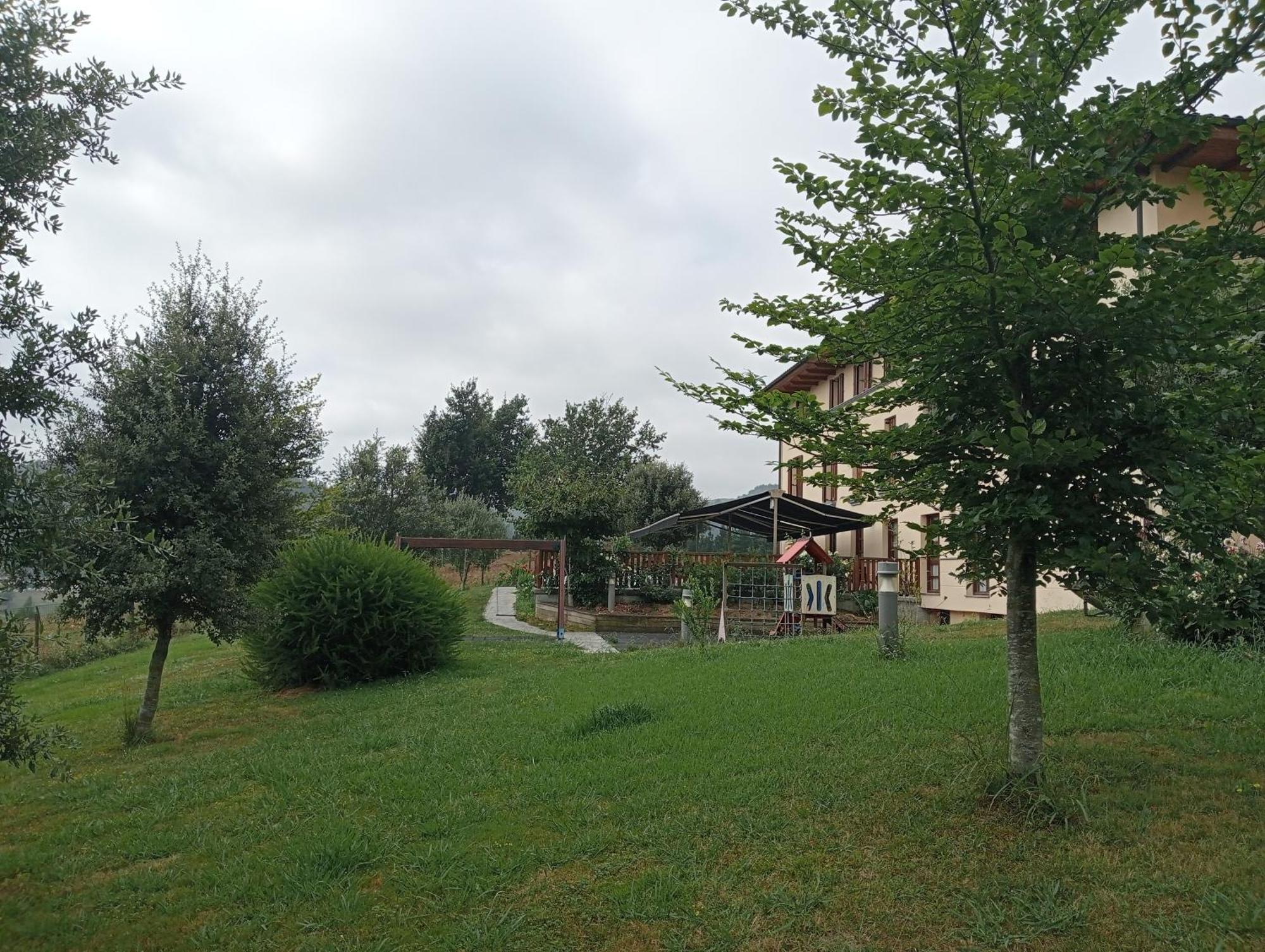 Hotel Santa Ana Arrasate/Mondragon Buitenkant foto